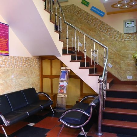 Hotel Ayesha Palace Delhi (National Capital Territory of India) Exterior photo