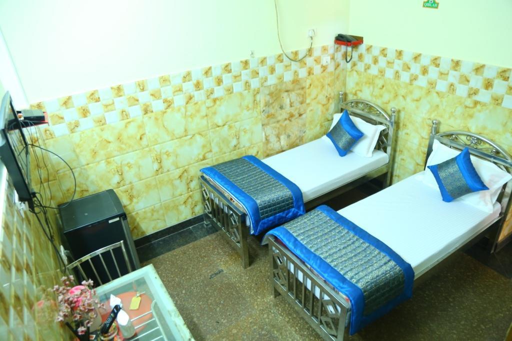 Hotel Ayesha Palace Delhi (National Capital Territory of India) Exterior photo