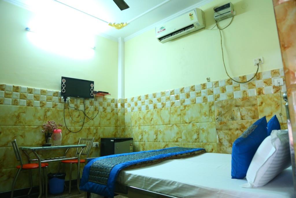 Hotel Ayesha Palace Delhi (National Capital Territory of India) Exterior photo